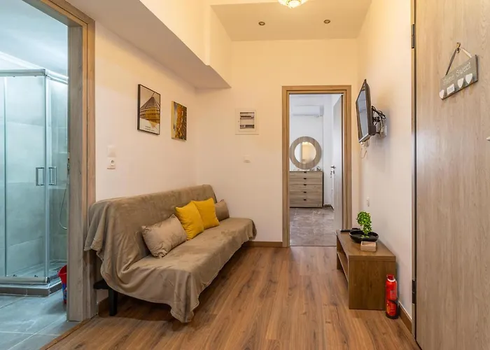 Korinthos Downtown *