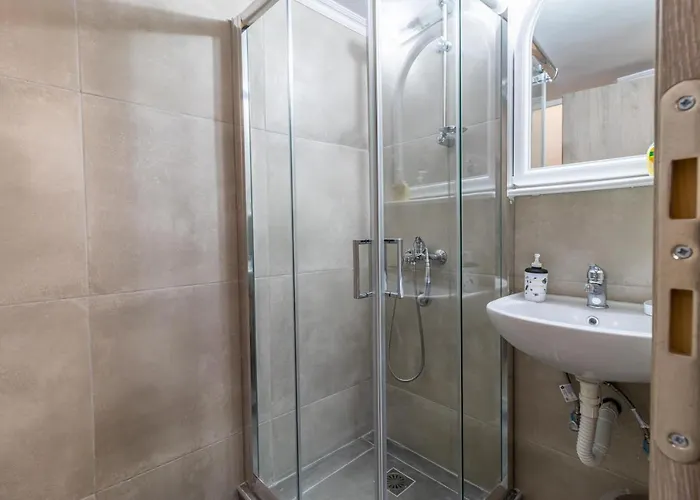 Korinthos Downtown Apartamento Corinth